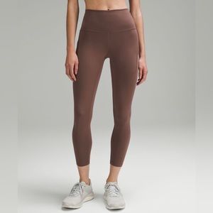 NWT Lululemon Wunder Train High Rise Tight with pockets 25”